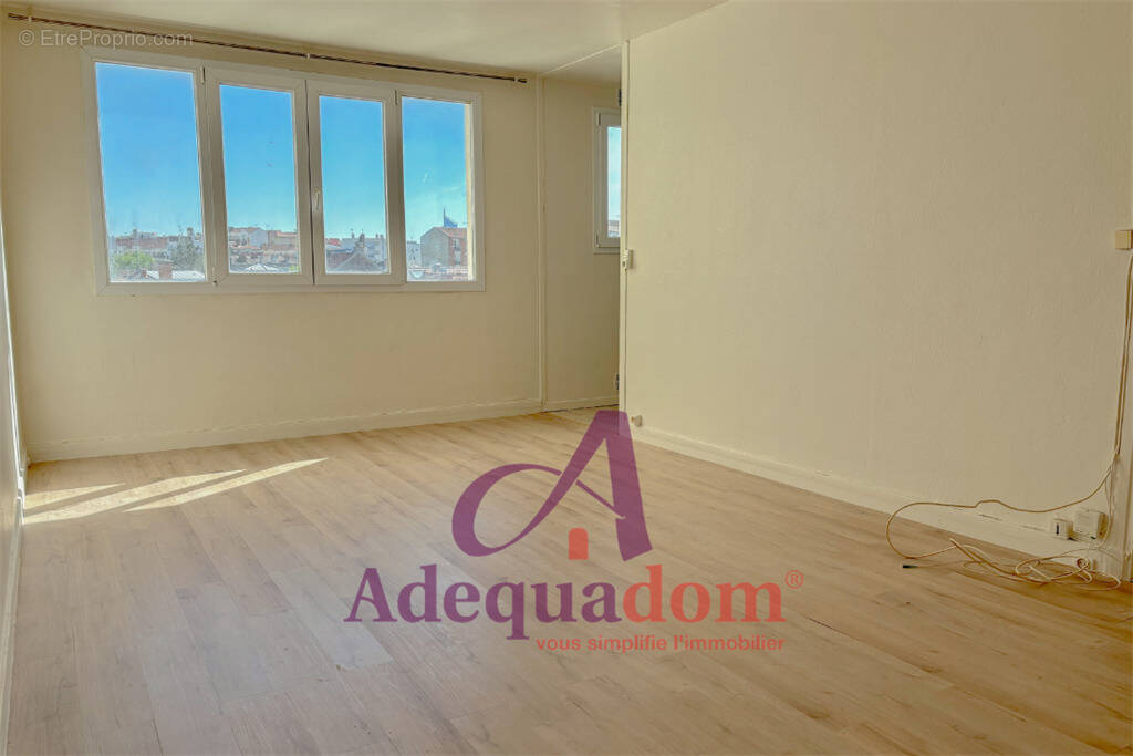 Appartement à BOIS-COLOMBES