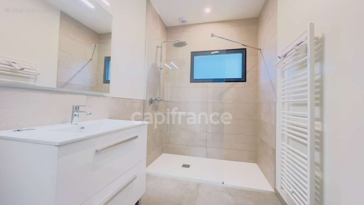 GOURIN (56) – Maison à vendre : 5 pièces, 122 m² habitables, garage, atelier, terrain de 815 m² - photo 10