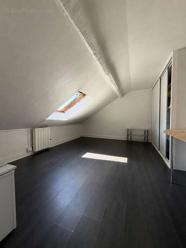 Appartement à PARIS-3E