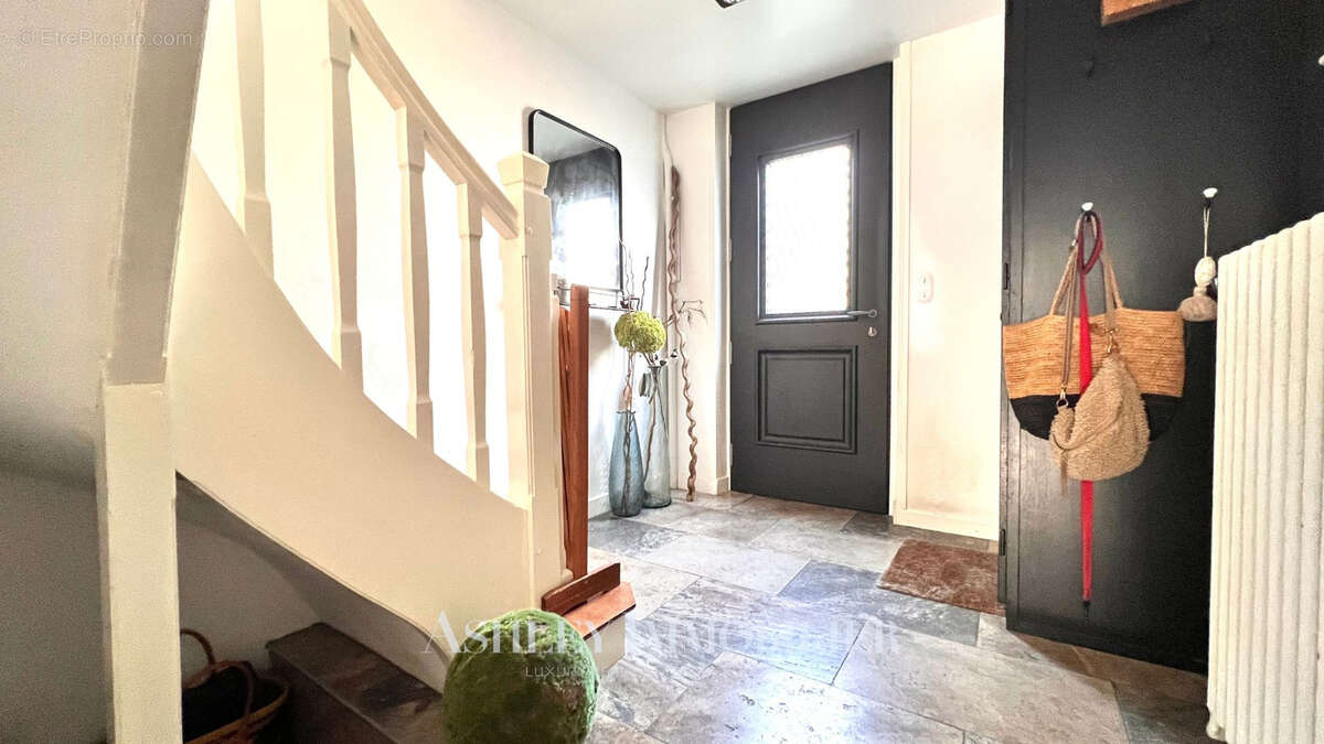 Maison à LA ROCHELLE