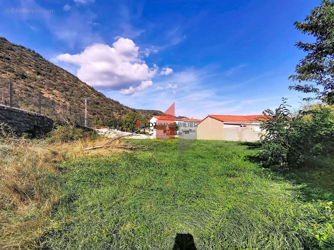 Terrain à RIA-SIRACH