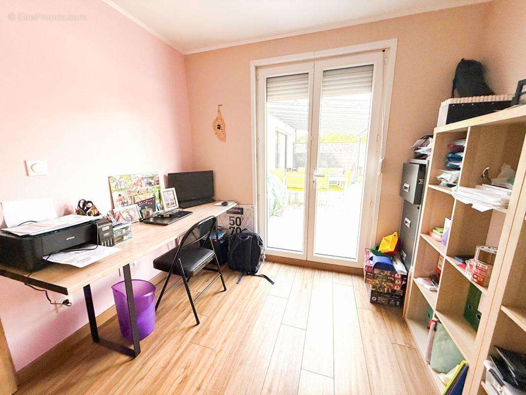 Pavillon individuel de 2021 en semi plain-pied, 4 chambres, bureau,133 m²,  commune prisée à 5 minutes de Vimy - photo 11