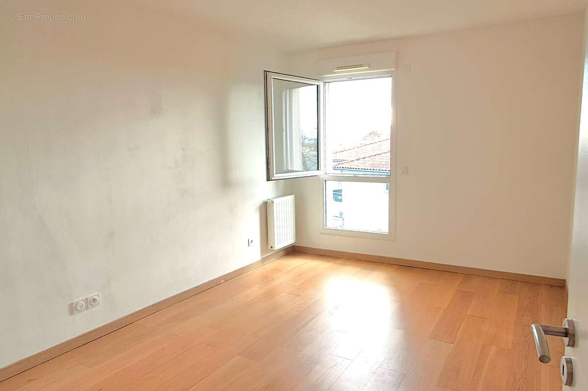 Appartement à BRON