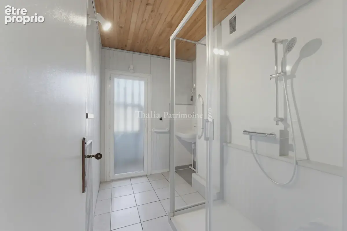 Bel appartement T4   Emplacement idéal et calme absolu - photo 9