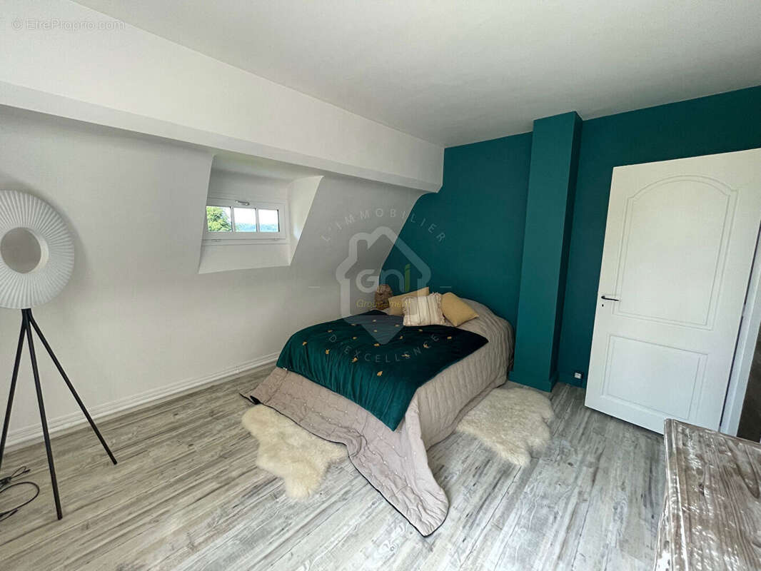 Maison à PIERREFONDS