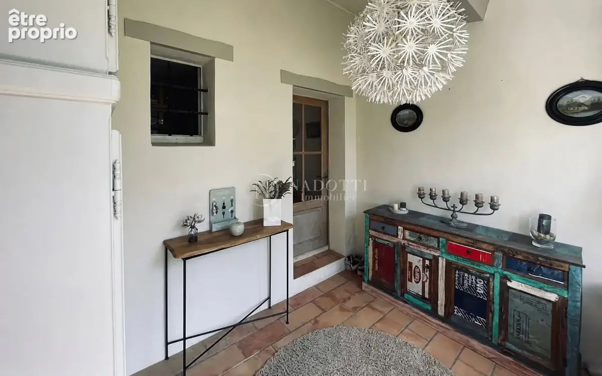 Villa de charme sur Menerbes avec piscine, jardin de lavande et cuisine professionnelle - photo 4