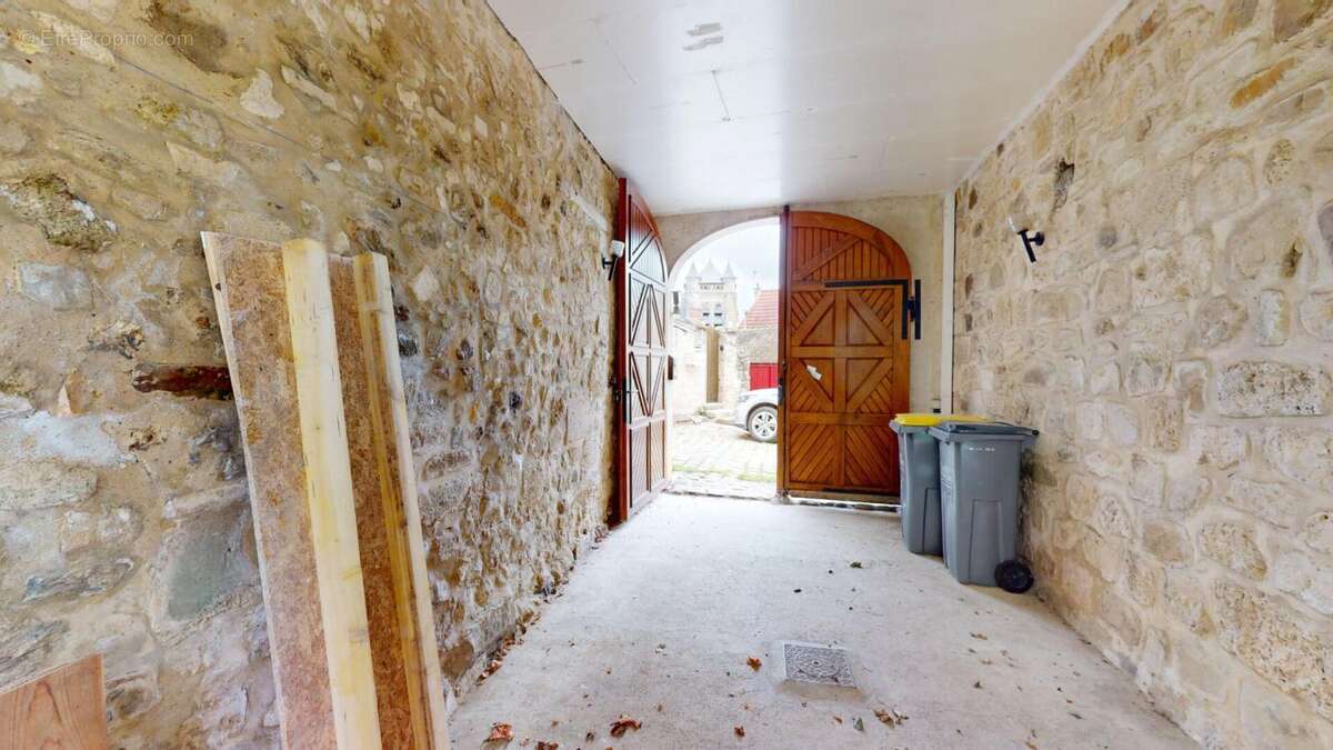 Maison à LA FERTE-MILON