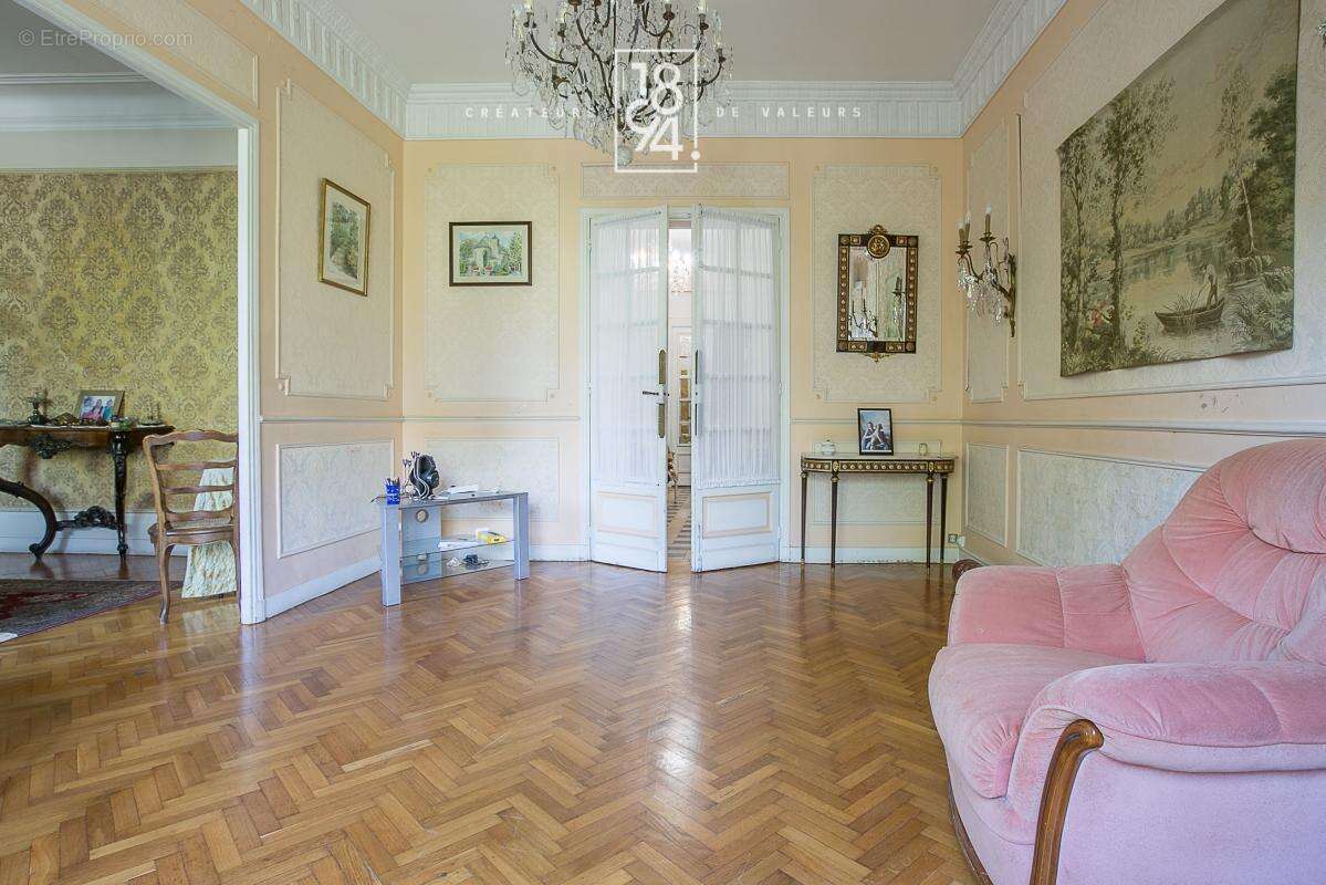 Appartement à MARSEILLE-8E