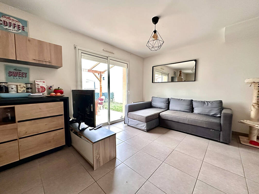 Maison à LA HAUTE-MAISON