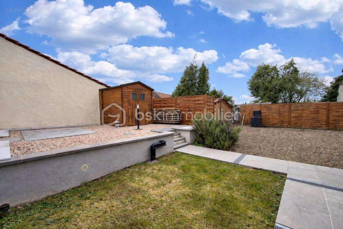 Maison à LIZY-SUR-OURCQ