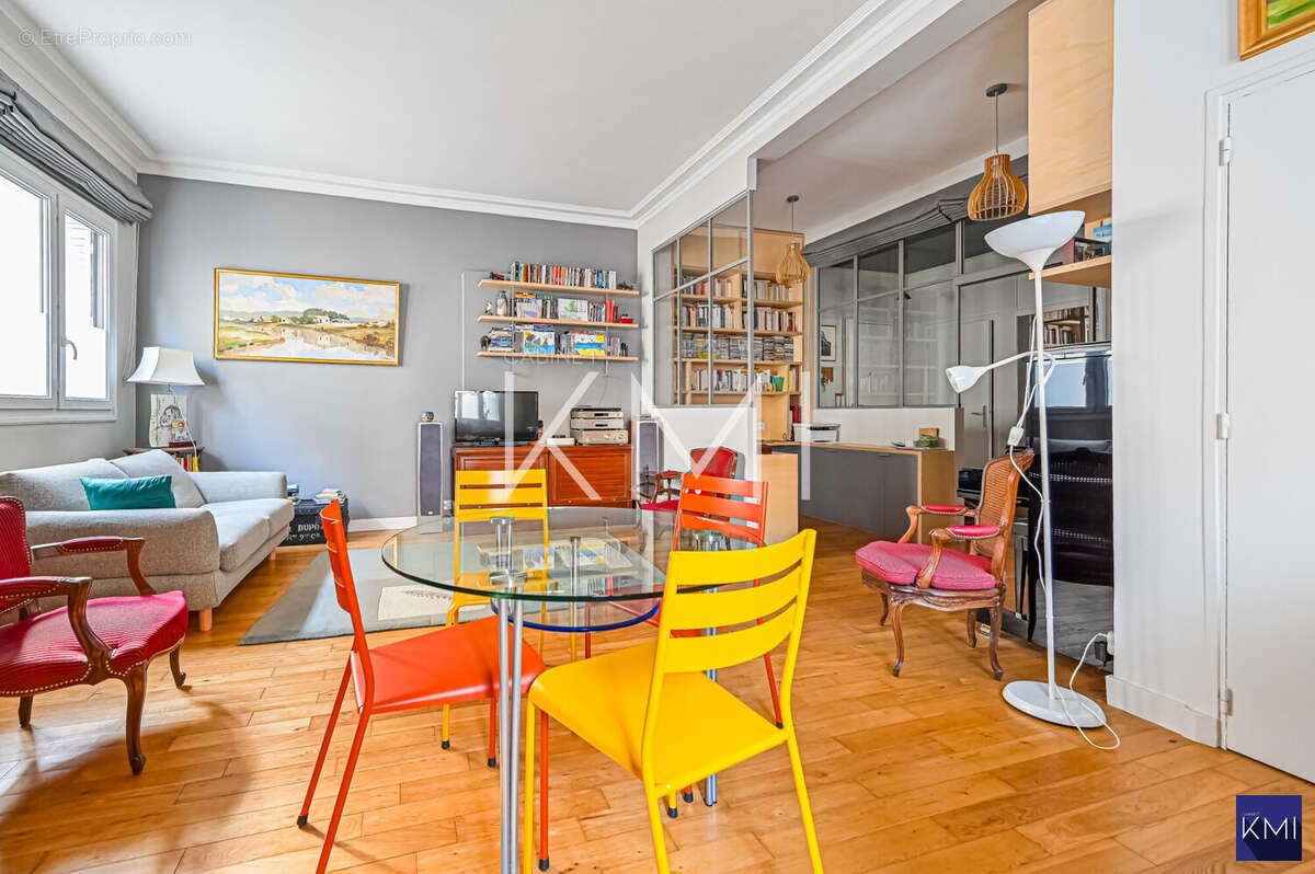 Appartement à PARIS-20E