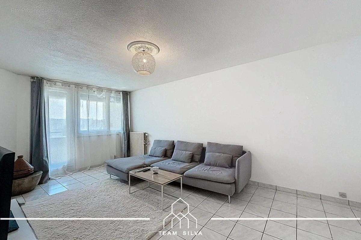 Appartement à FEYZIN