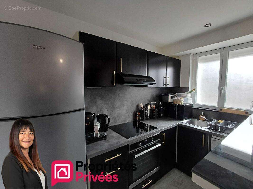 Appartement à LE COTEAU