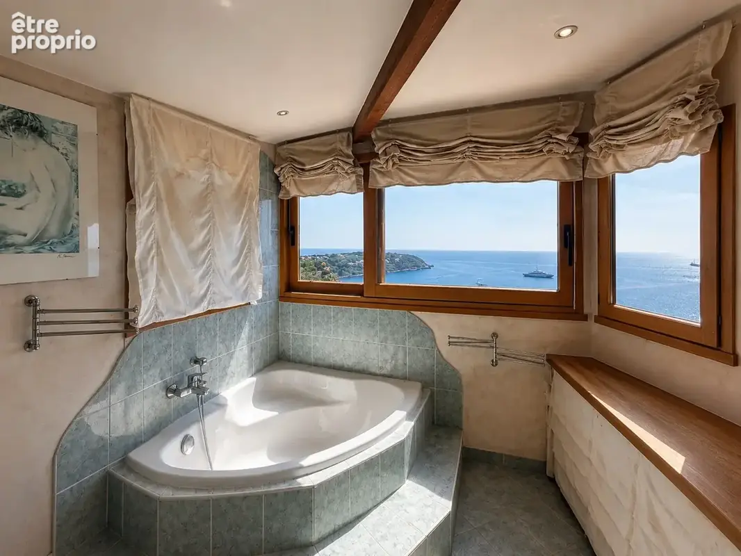 Propriété à rénover - accès pédestre - vue mer & piscine - photo 15