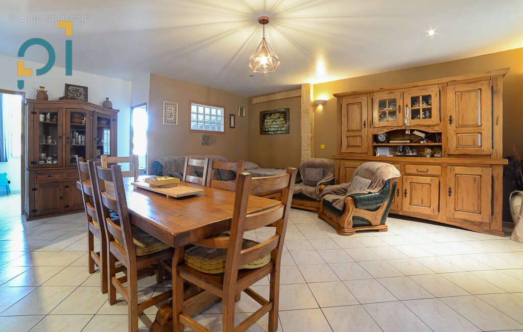 Appartement à MARSEILLE-15E