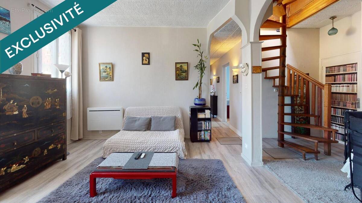Photo 1 - Appartement à LES LILAS