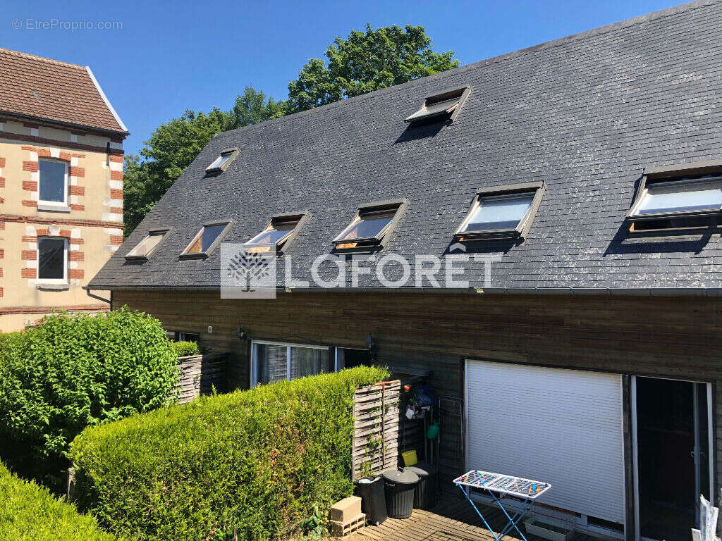 Appartement à TOURVILLE-LA-RIVIERE