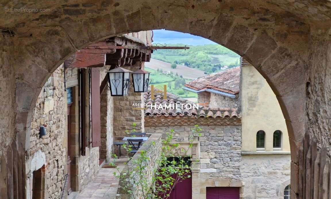 Maison à CORDES-SUR-CIEL