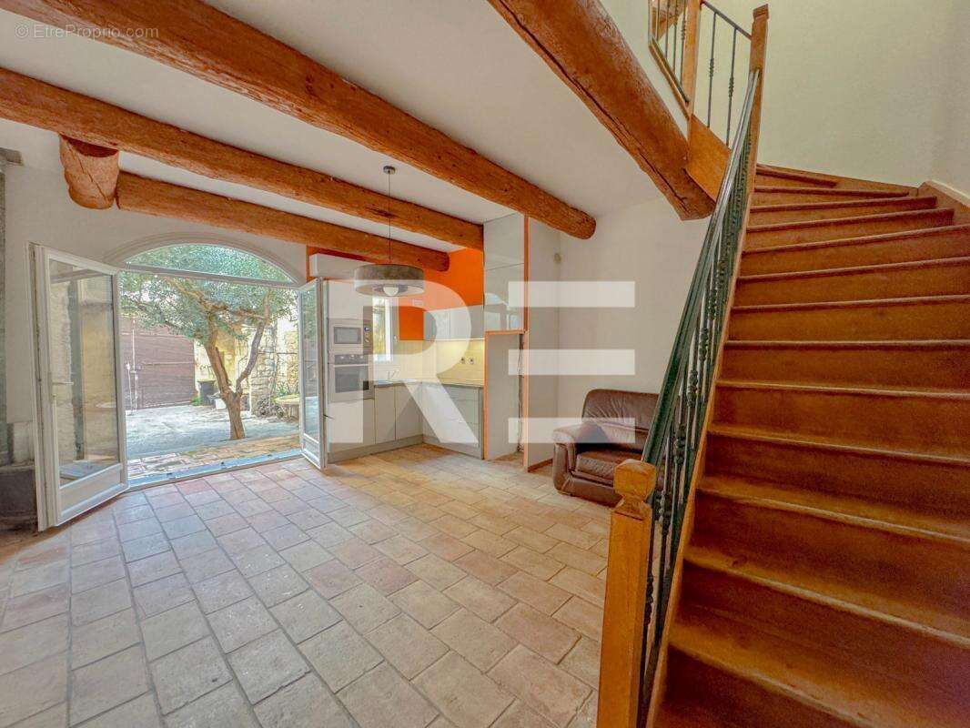 Maison à SAINT-GILLES