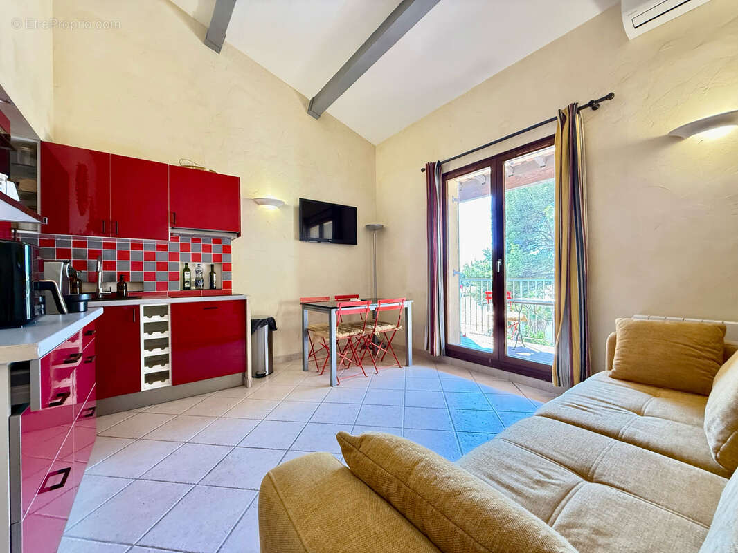 Appartement à SANARY-SUR-MER