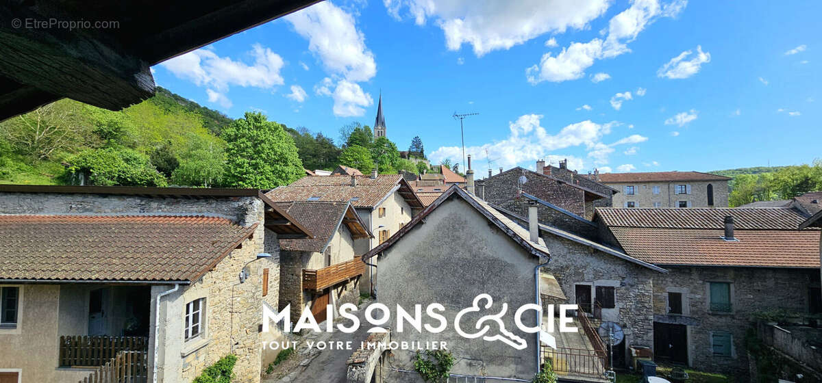 Maison à SAINT-SORLIN-EN-BUGEY