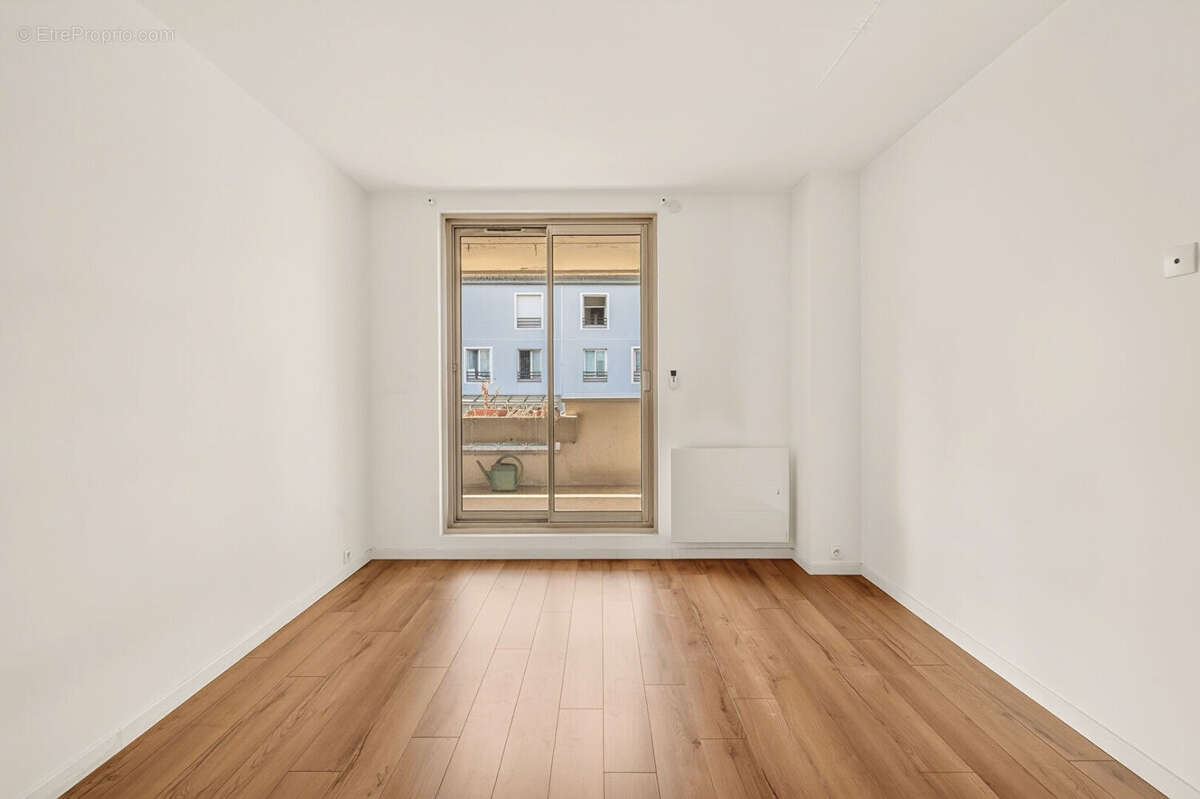 CHAMPS-SUR-MARNE (77420) : Appartement 4 pièces de 95,27 m² - photo 11