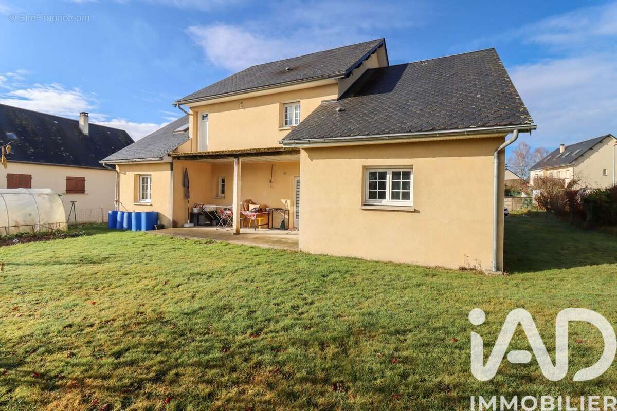 Maison 135 m² à Ussel  - photo 4