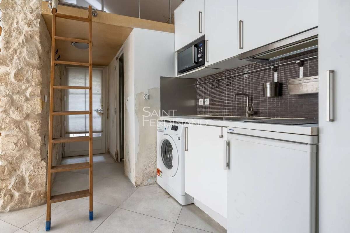 Appartement à PARIS-11E