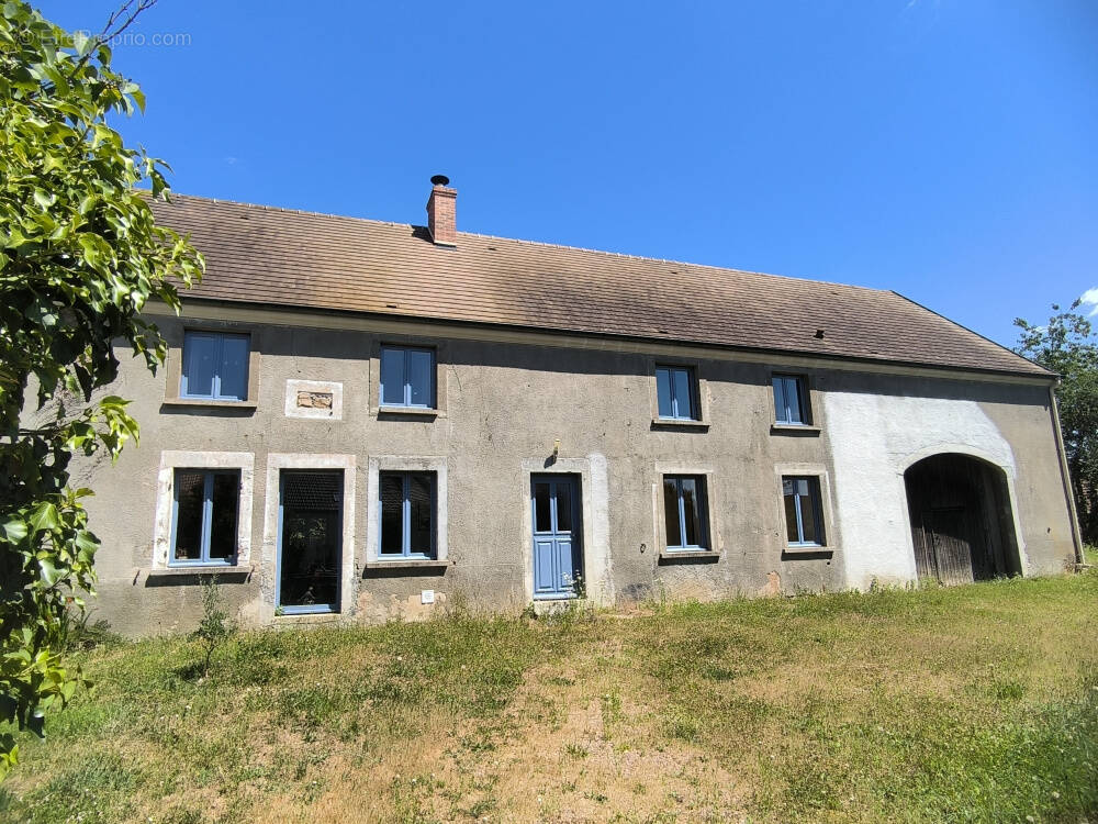 Maison à CERVON