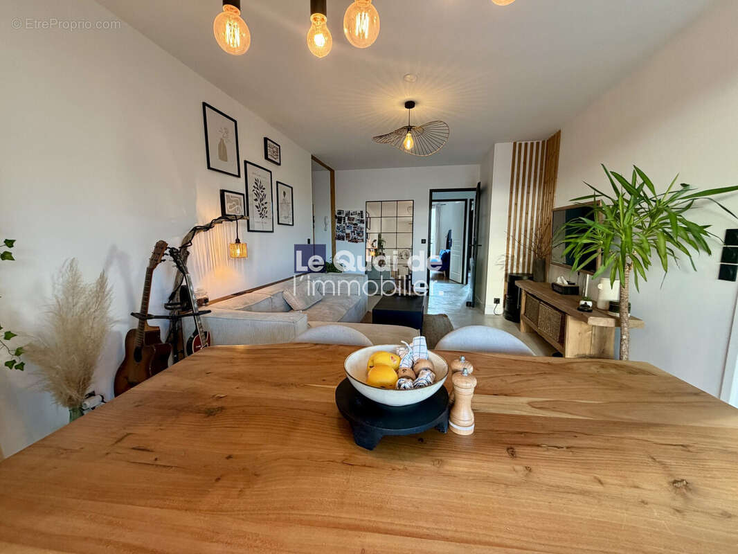 Appartement à SAINT-MARTIN-D'HERES