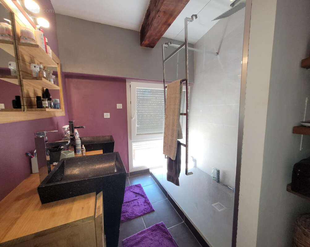 A vendre maison de caractère avec Piscine Chauffée au Centre du Village - photo 19