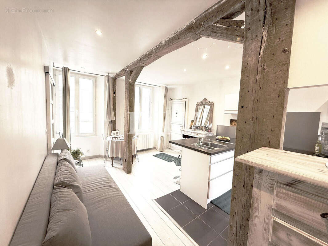 Appartement à FONTAINEBLEAU