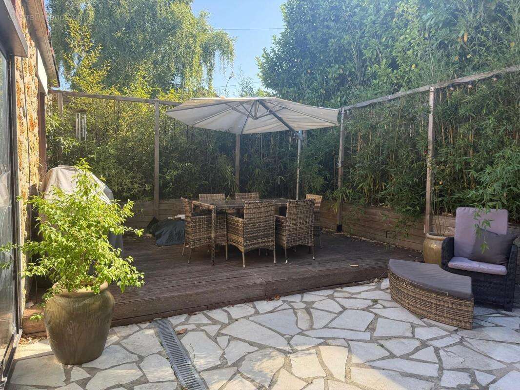 Maison à SARTROUVILLE