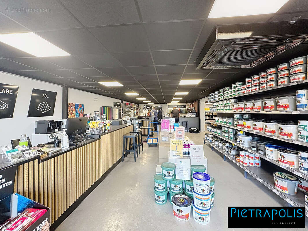 Commerce à CRAPONNE