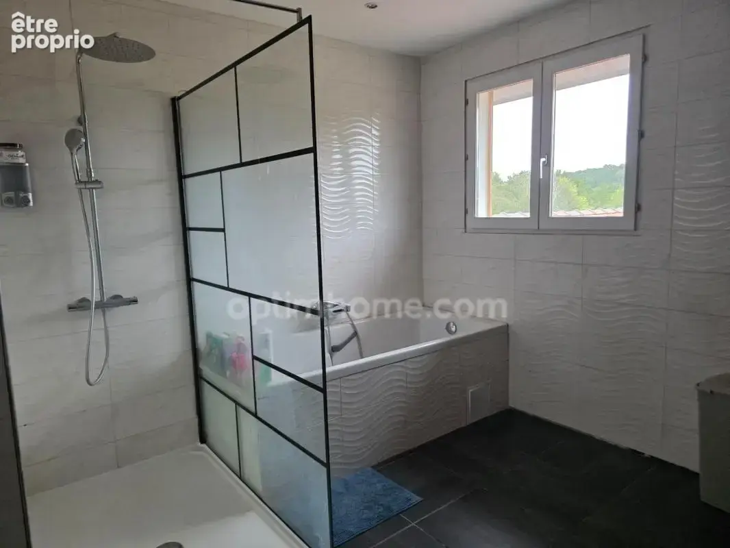 Maison familiale 220 m² – DPE B – Piscine – Grand garage – Plus de 6 300 m² de terrain – Le Fleix - photo 8