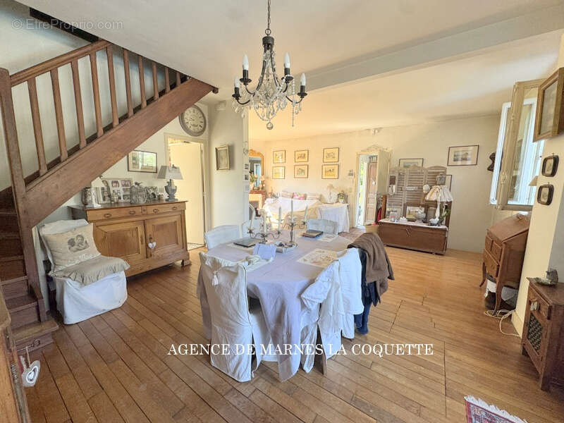 Maison à VAUCRESSON