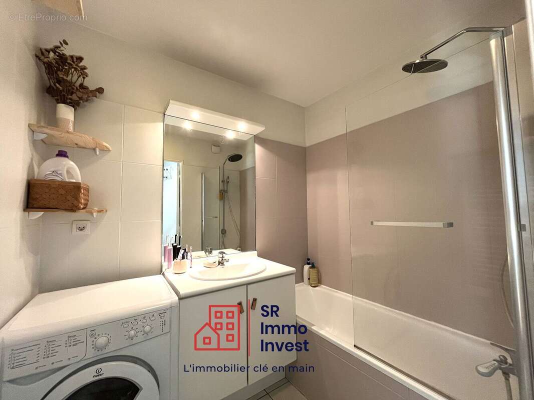 Photo 5 - Appartement à VILLEURBANNE