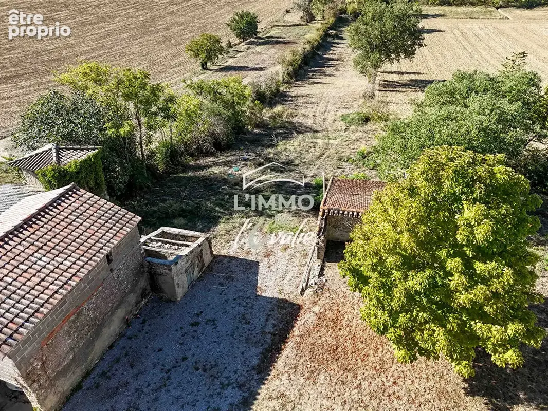 Ancien corps de ferme rénové - 120 m² - 5 chambres - photo 13
