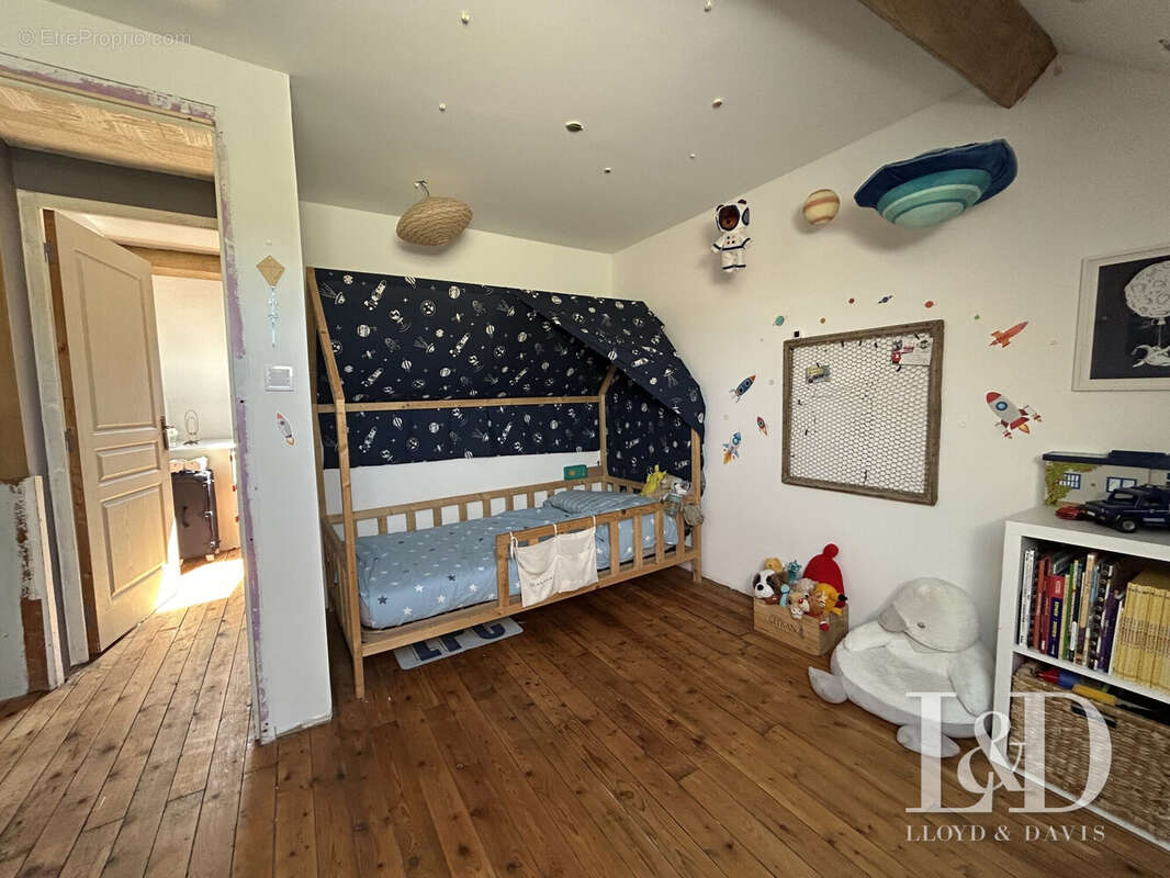 Chambre 3 - Maison à VIERZY