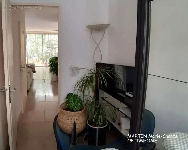 Appartement à MARSEILLE-5E