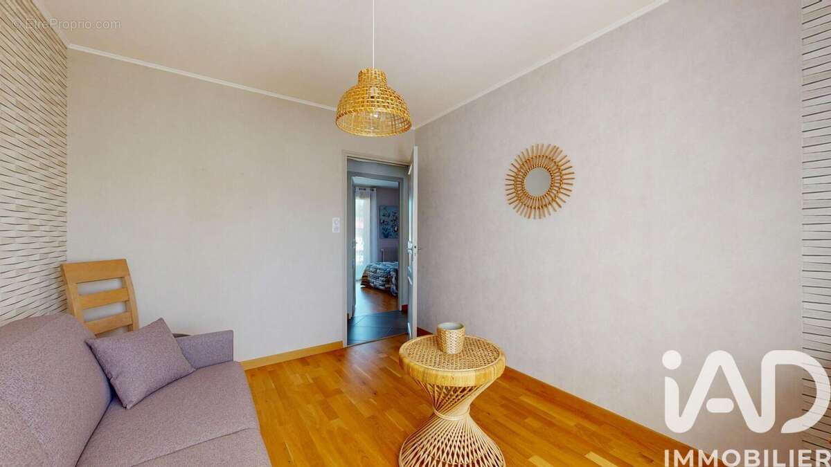 Photo 8 - Maison à SAINT-PIERRE-MONTLIMART