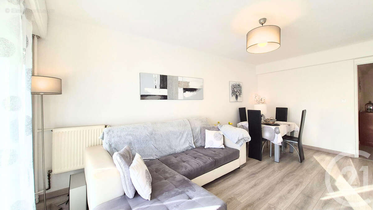 Appartement à CAGNES-SUR-MER