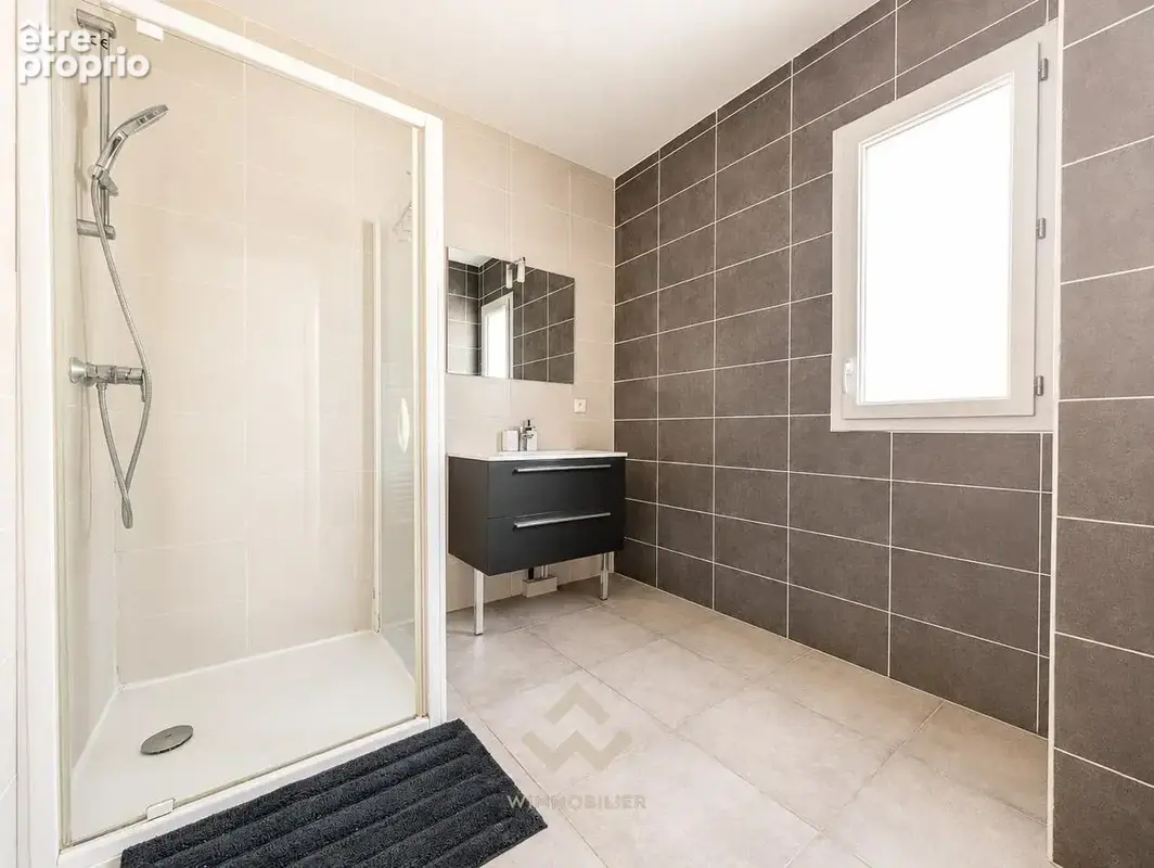 Salle d'eau - Appartement T2 - La Garde (83130)
