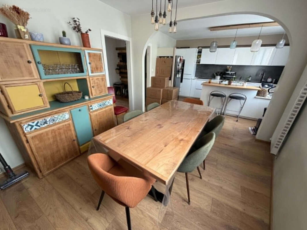 Maison 143 m² à Pont-Du-Chateau  - photo 4