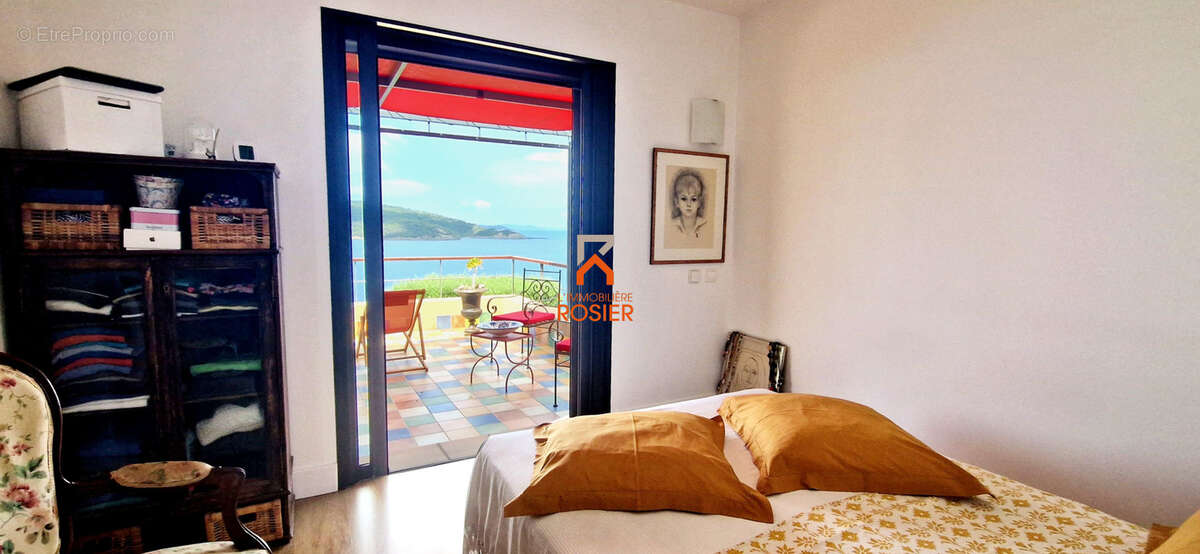 Maison à HYERES