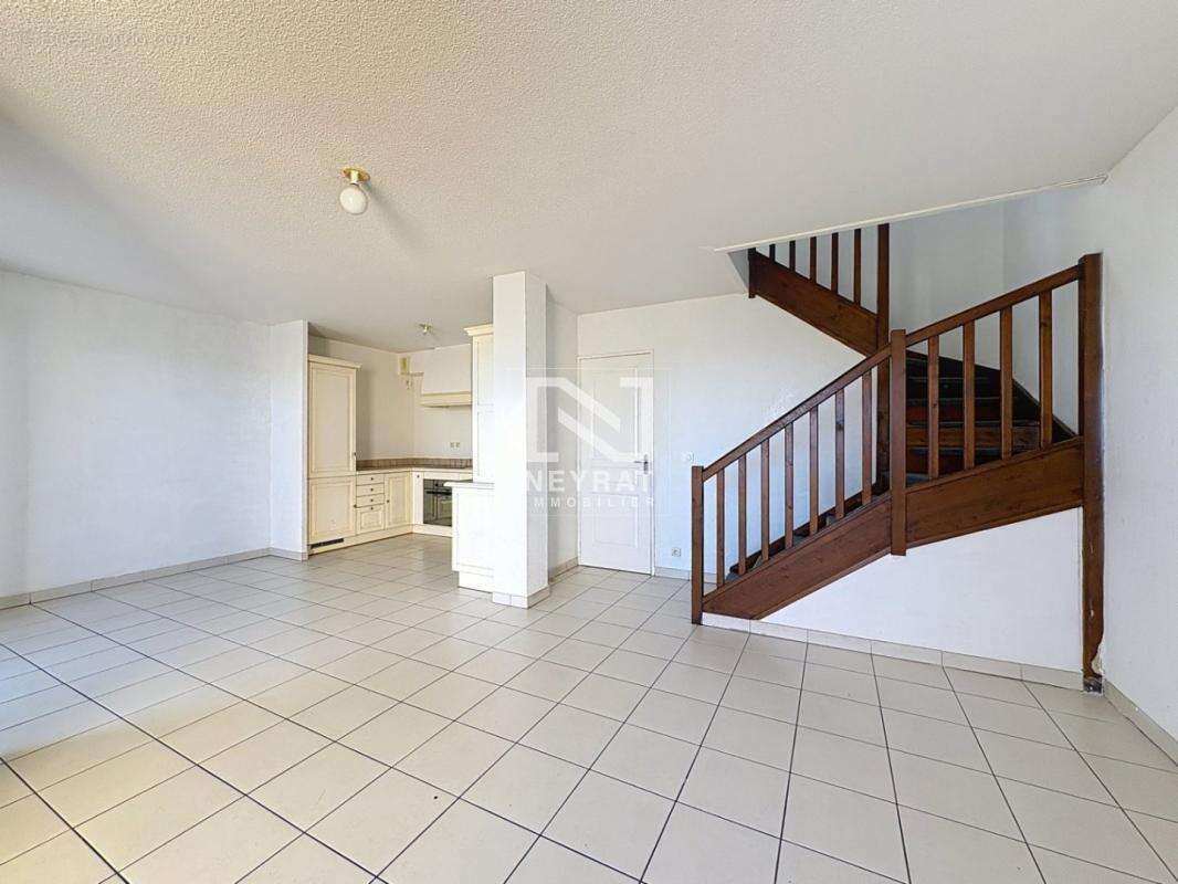 Maison à ROQUEBRUNE-SUR-ARGENS