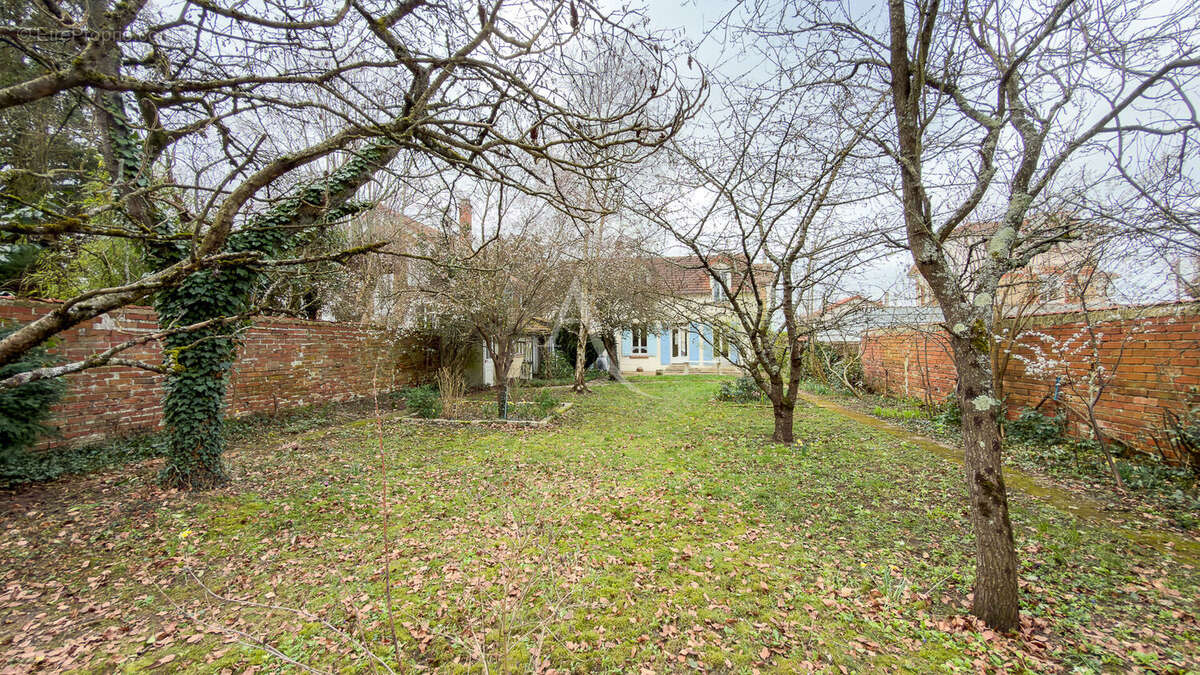 Maison à MONTGERON