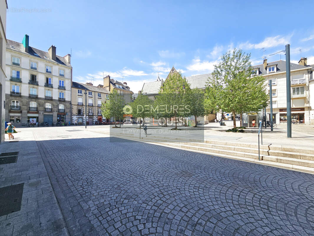PLACE SAINT-GERMAIN - Dernier étage - T1 de 26 m2 avec cellier - photo 6