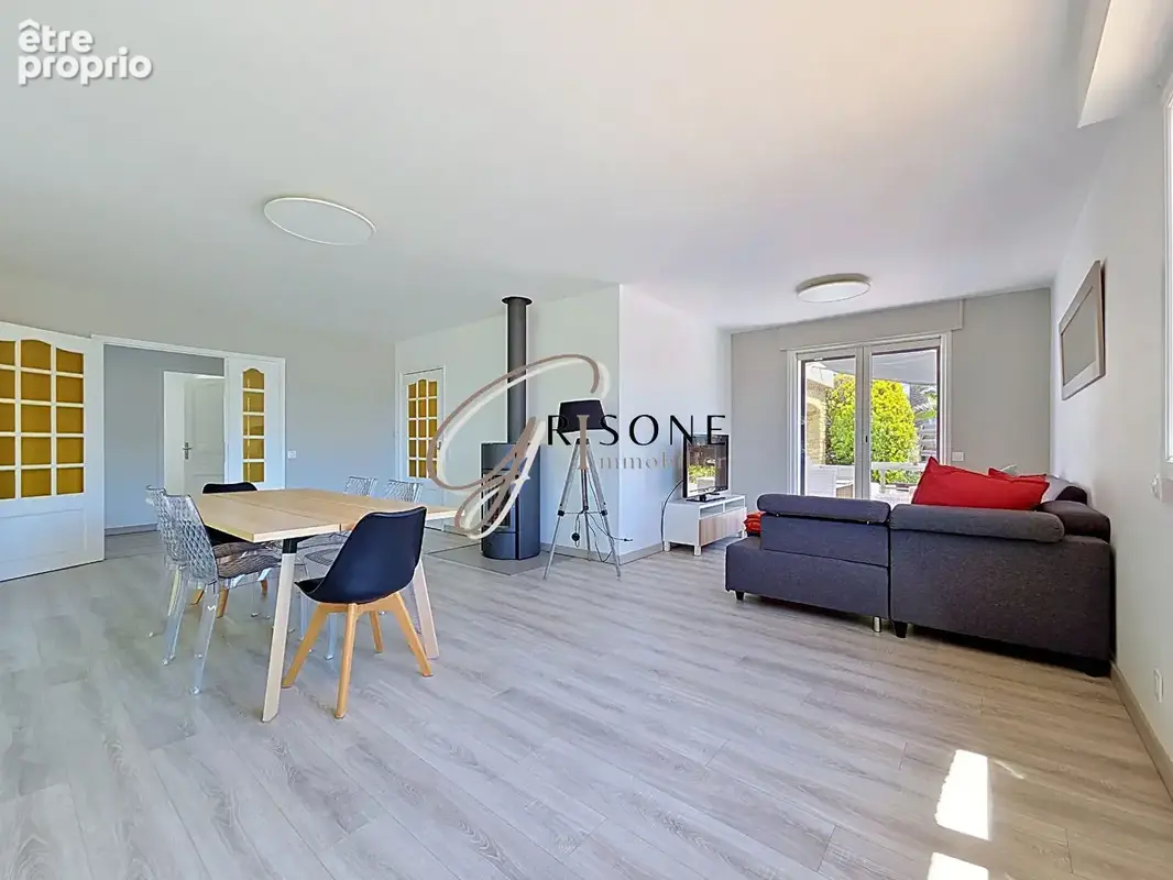 Villa de 260 m² accès direct plage du Cap Nègre à Six-Fours - photo 3