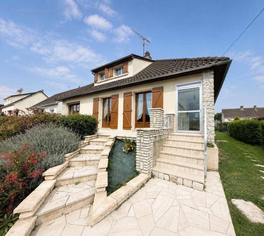 Maison à ILLIERS-COMBRAY